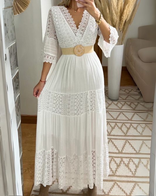 Vestido comprido e elegante de renda