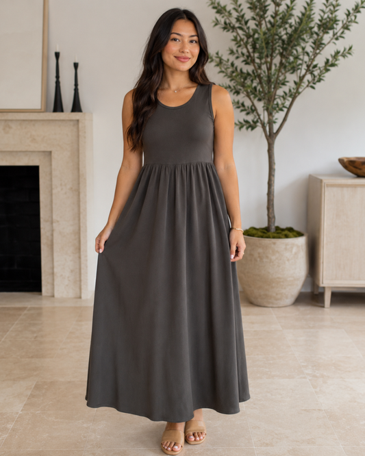 Vestido Comprido Fluido Sem Mangas