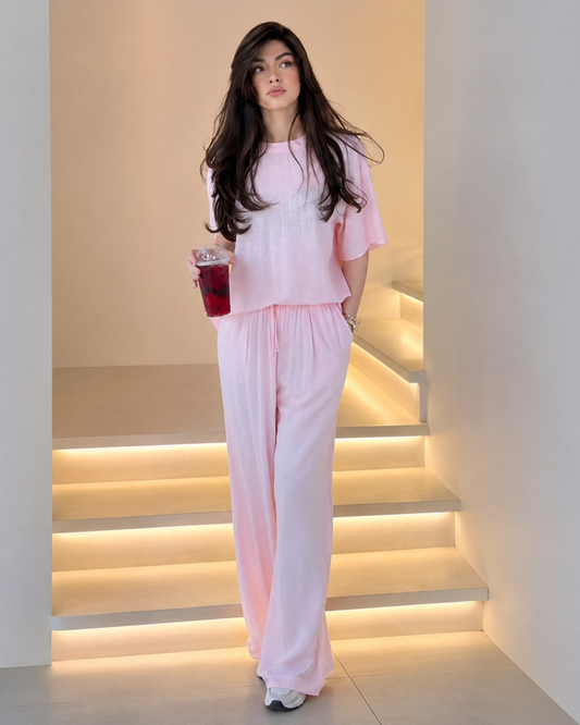 Conjunto Fluido de Top e Calças Palazzo