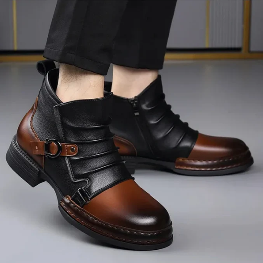 Botas de Cano Curto em Couro Genuíno para Homem com Acabamento Premium e Sola Antiderrapante