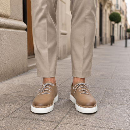Sapatos Casuais com Cordões e Sola Elevada