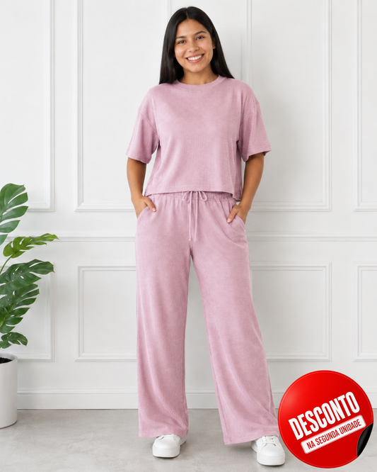 Conjunto com pregas e calças largas (Desconto na 2.ª unidade)