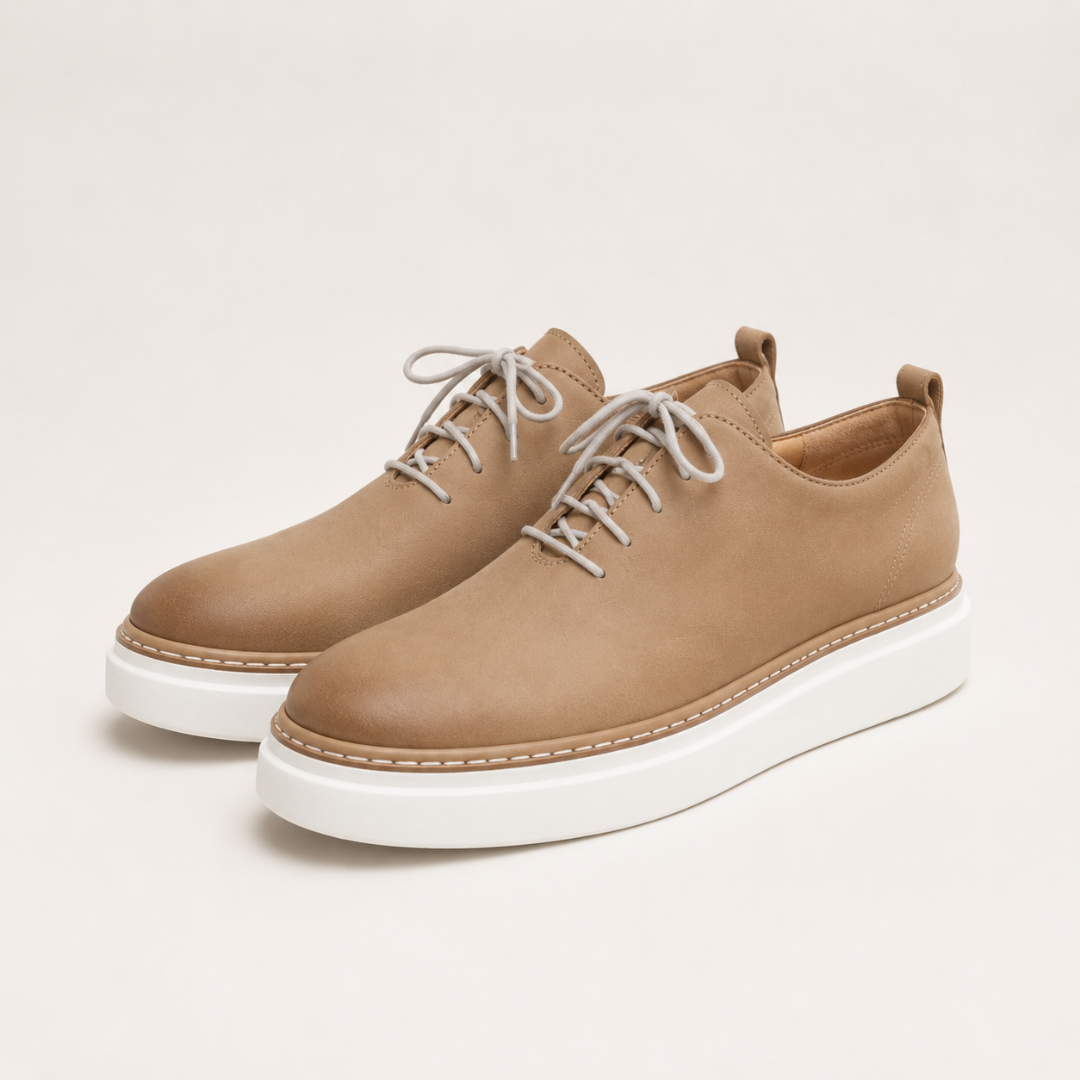 Sapatos Casuais com Cordões e Sola Elevada